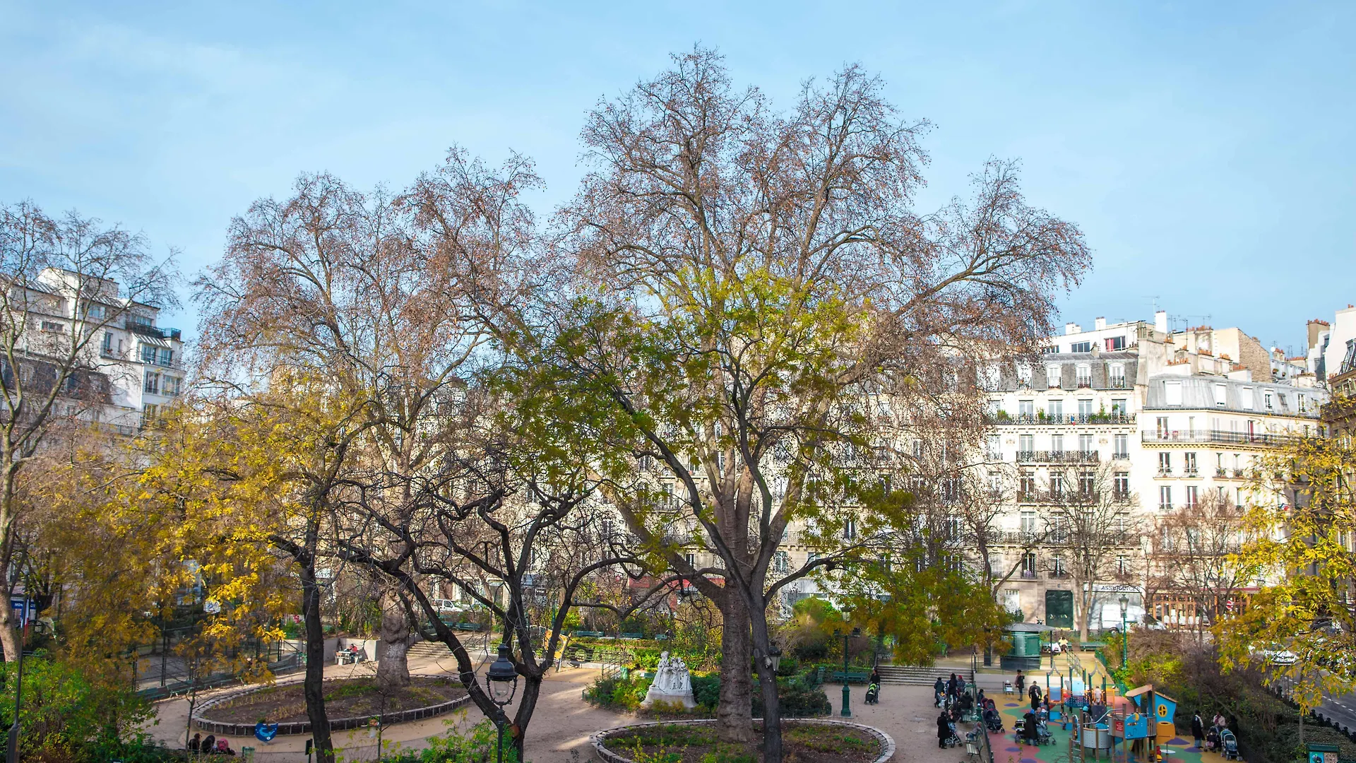 Hotel Montholon Paris