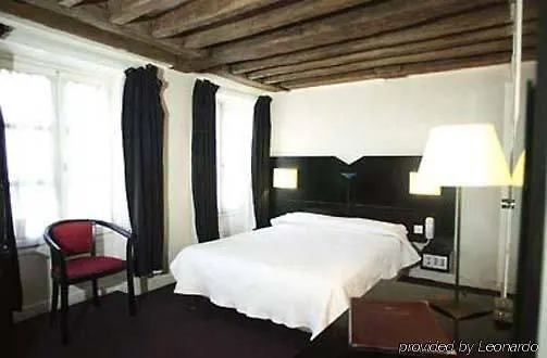 Hotel Montholon Paris
