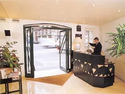 Hotel Montholon Paris