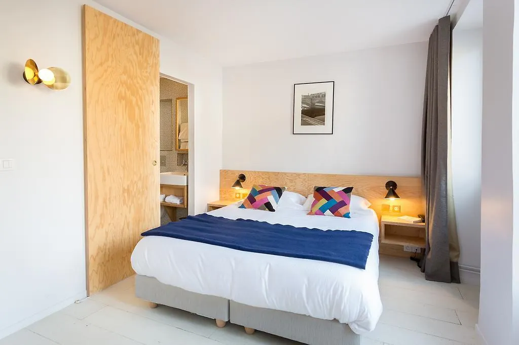 Hotel Montholon Paris