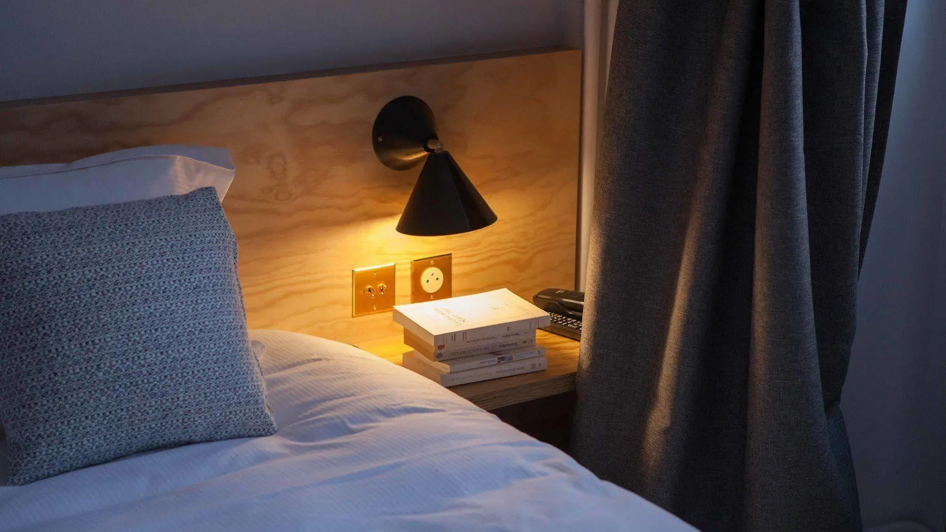 Hotel Montholon Paris 3*,