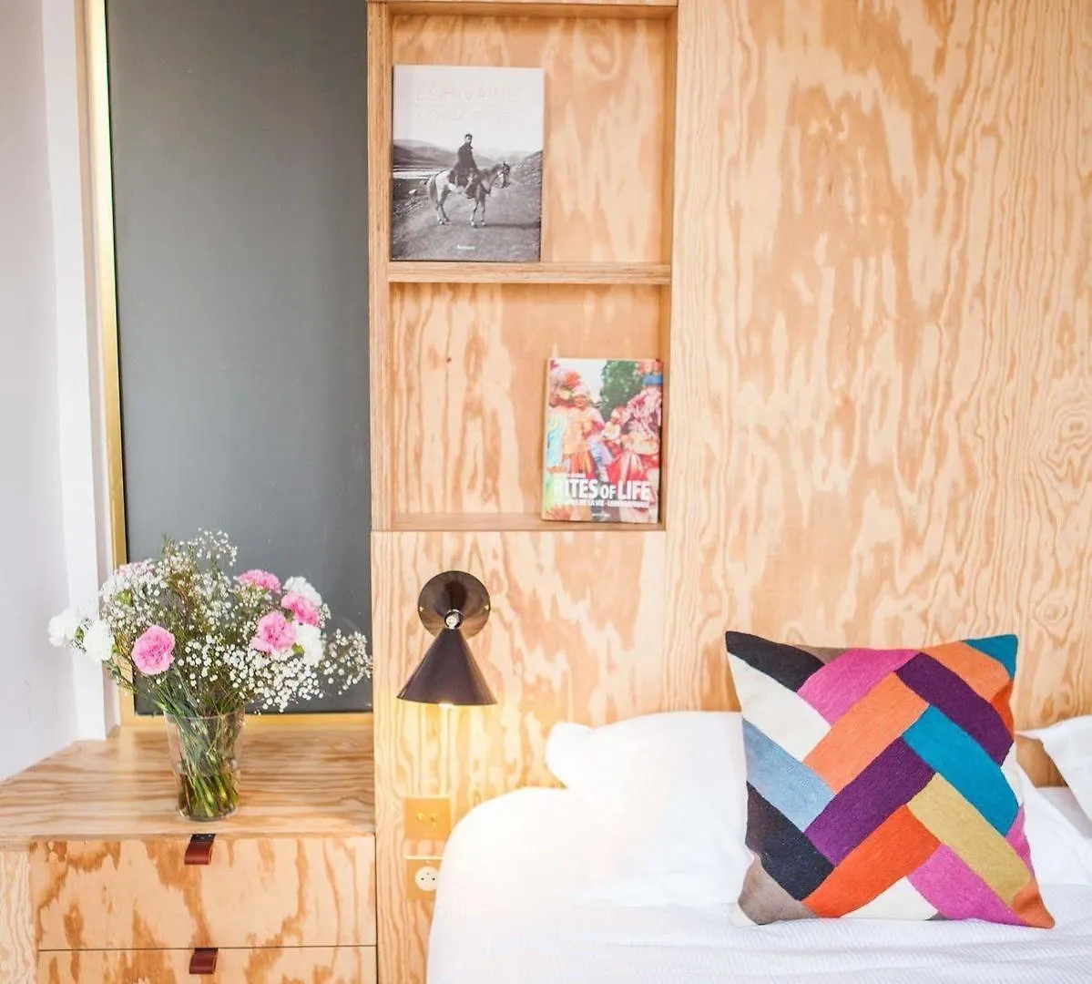 Hotel Montholon Paris France