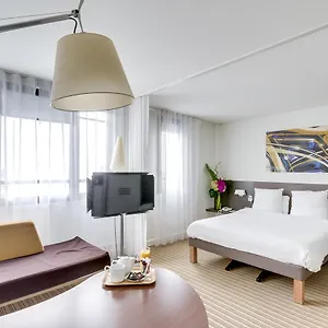 Hotel Novotel Montreuil Vincennes, Paris